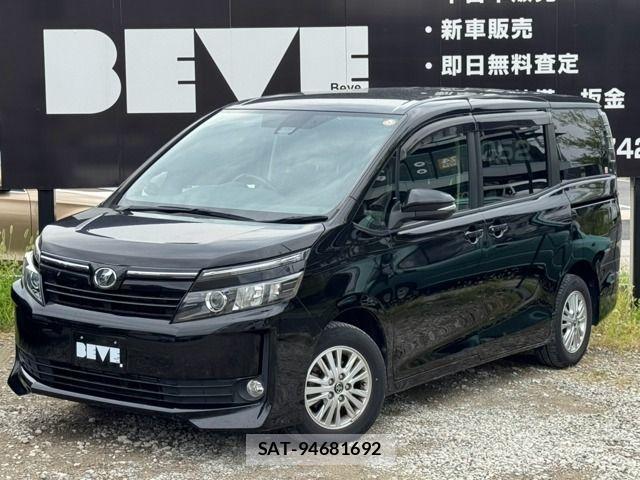 Toyota VOXY 2016-12 8797895-0