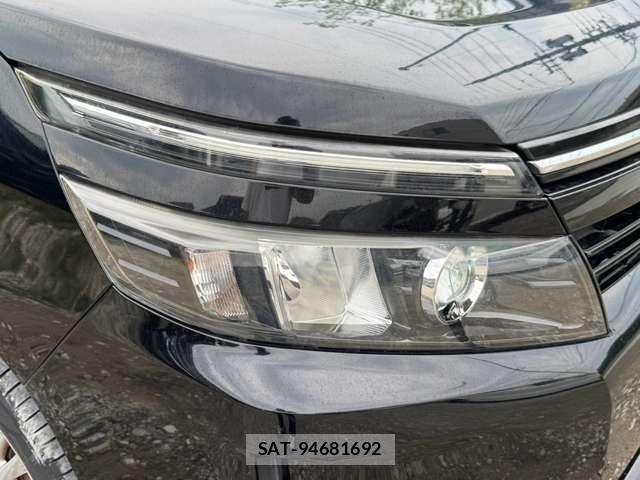 Toyota VOXY 2016-12 8797895-16