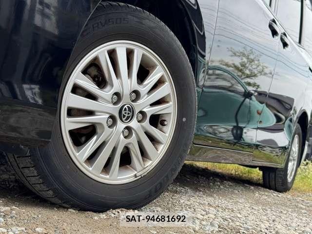 Toyota VOXY 2016-12 8797895-17