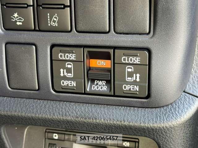 Toyota VOXY 2016-04 8797897-8