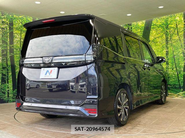 Toyota VOXY 2024-06 8797882-16