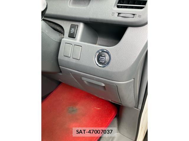 Toyota VOXY 2010-02 8797904-15