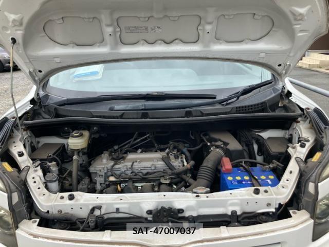 Toyota VOXY 2010-02 8797904-16