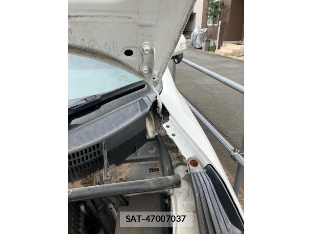 Toyota VOXY 2010-02 8797904-17