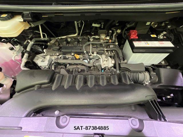 Toyota VOXY 2022-08 8797880-18