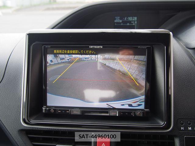 Toyota VOXY 2016-09 8797900-11