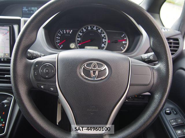 Toyota VOXY 2016-09 8797900-12