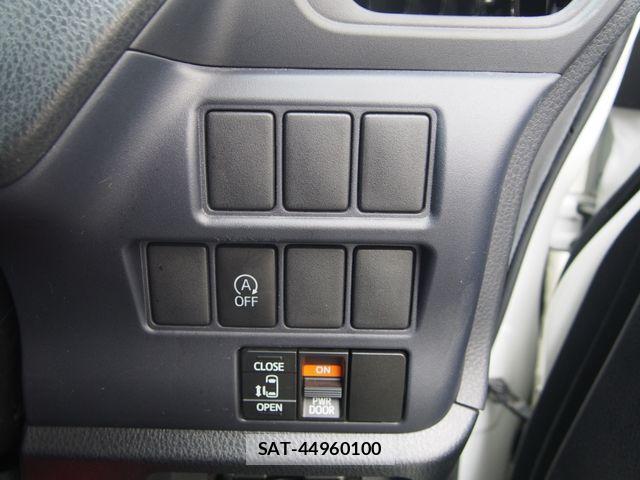 Toyota VOXY 2016-09 8797900-16