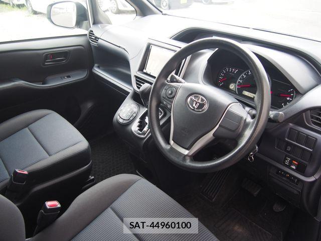 Toyota VOXY 2016-09 8797900-3