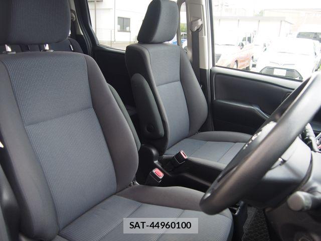 Toyota VOXY 2016-09 8797900-4