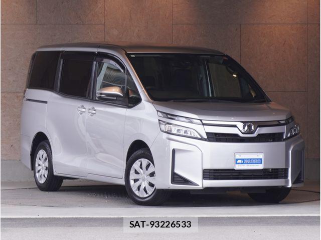 Toyota VOXY 2019-05 8797886-1