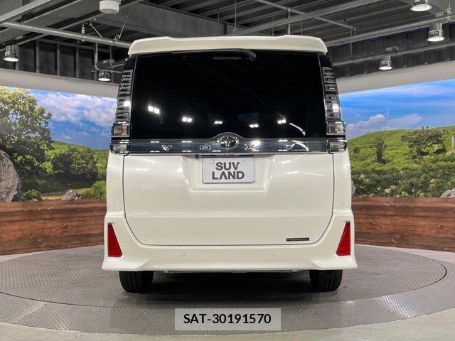 Toyota VOXY 2020-12 8797887-18