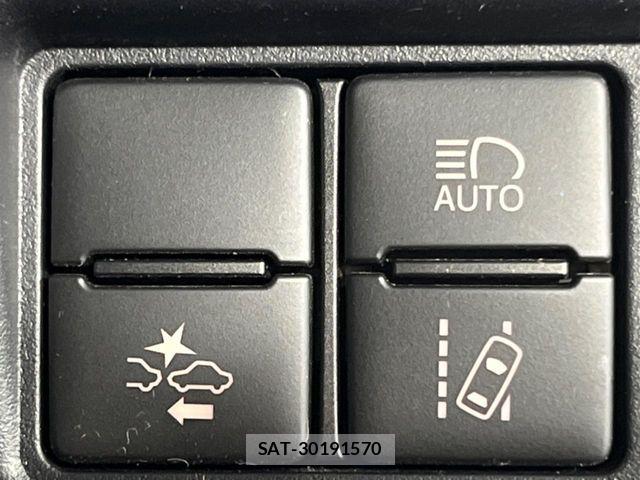 Toyota VOXY 2020-12 8797887-5