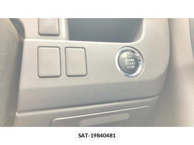 Toyota VOXY 2009-09 8797906-17