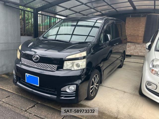 Toyota VOXY 2012-02 8832413-2