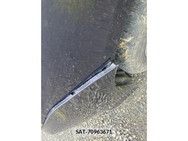 Toyota VOXY 2011-12 8832416-16