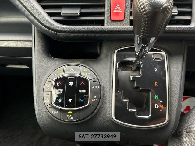 Toyota VOXY 2014-11 8832404-16