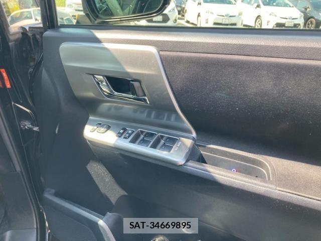 Toyota VOXY 2012-06 8832414-15