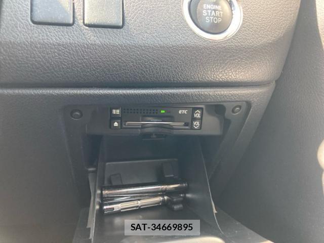 Toyota VOXY 2012-06 8832414-16