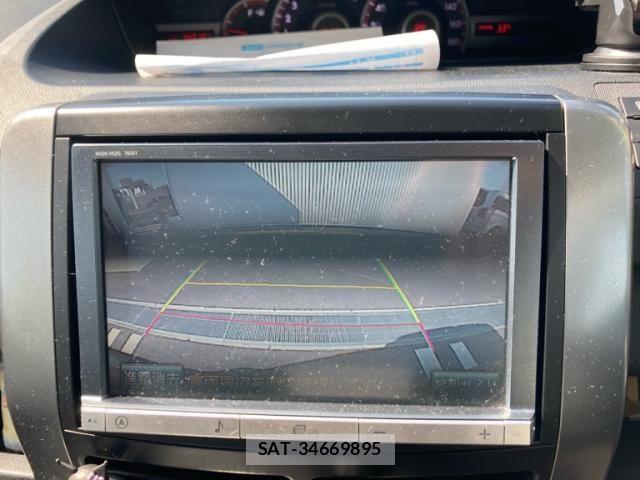 Toyota VOXY 2012-06 8832414-20