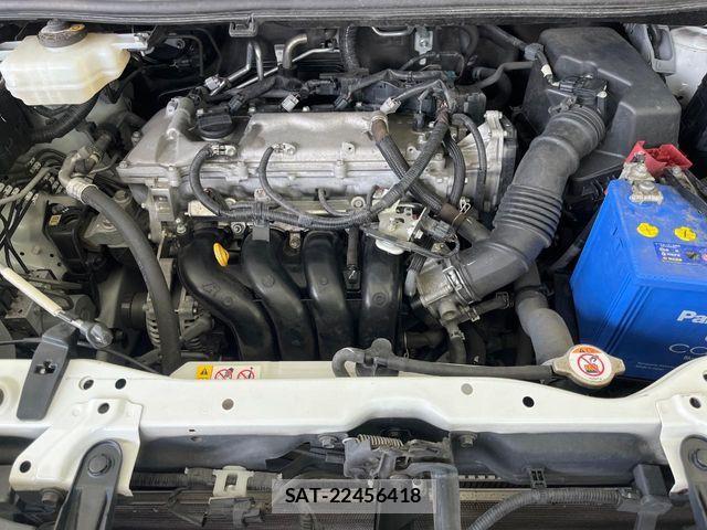 Toyota VOXY 2019-08 8832396-18