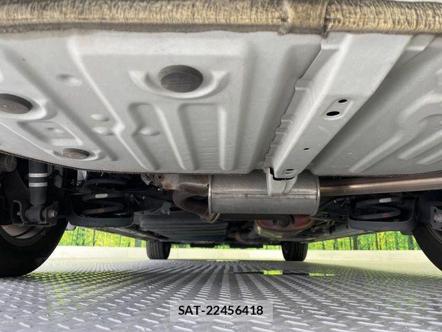 Toyota VOXY 2019-08 8832396-19