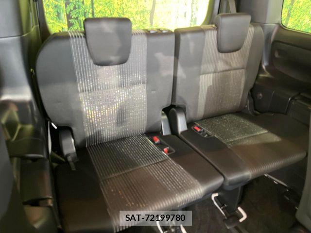 Toyota VOXY 2020-06 8832392-9