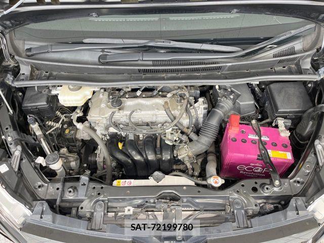 Toyota VOXY 2020-06 8832392-17
