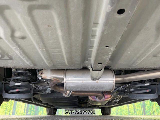Toyota VOXY 2020-06 8832392-18