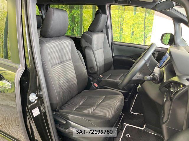 Toyota VOXY 2020-06 8832392-7