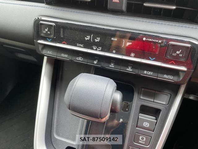 Toyota VOXY 2025-05 8832387-5