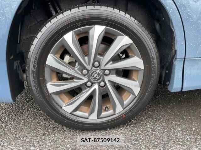 Toyota VOXY 2025-05 8832387-8