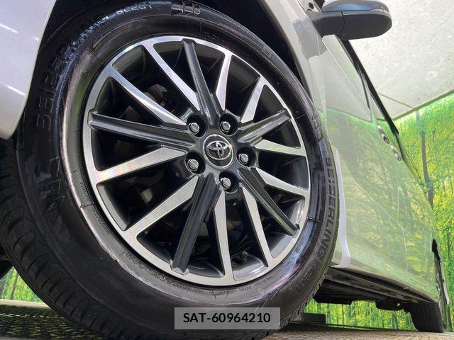 Toyota VOXY 2015-07 8832402-14