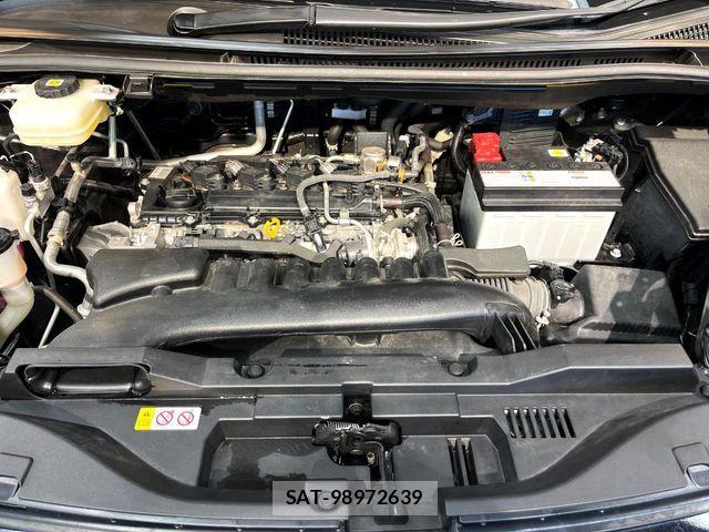 Toyota VOXY 2023-04 8832391-17