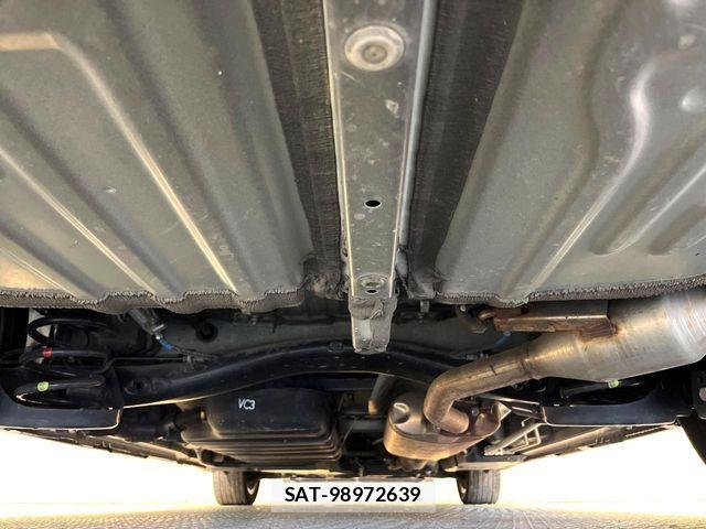 Toyota VOXY 2023-04 8832391-18