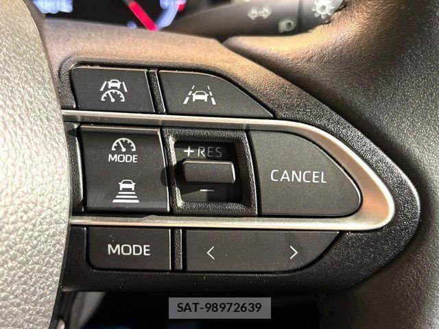 Toyota VOXY 2023-04 8832391-5