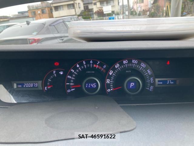 Toyota VOXY 2008-09 8832415-12