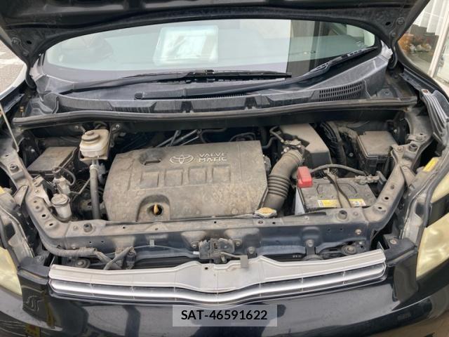 Toyota VOXY 2008-09 8832415-5