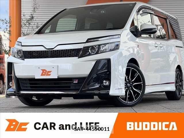 Toyota VOXY 2019-07 8832398-0