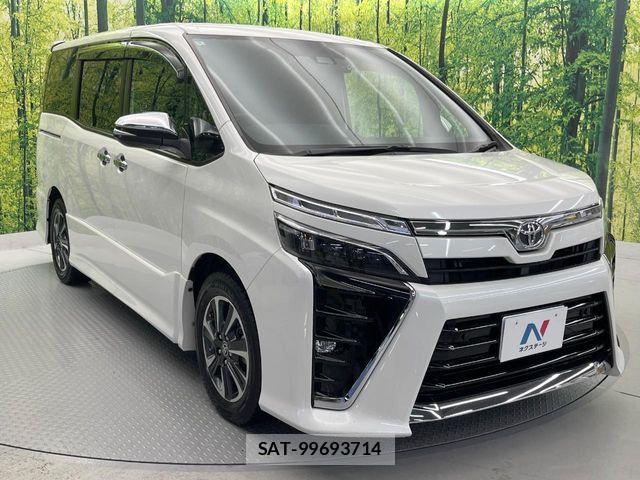 Toyota VOXY 2020-09 8832390-17