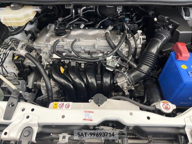 Toyota VOXY 2020-09 8832390-18