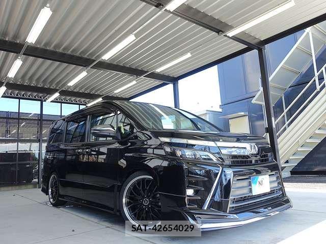 Toyota VOXY 2018-12 8832394-11