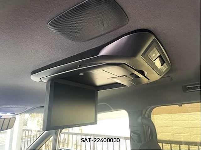 Toyota VOXY 2019-03 8832393-7