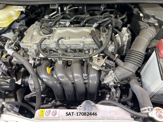 Toyota VOXY 2021-08 8832389-17