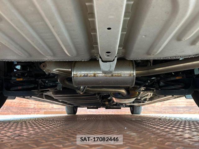 Toyota VOXY 2021-08 8832389-18