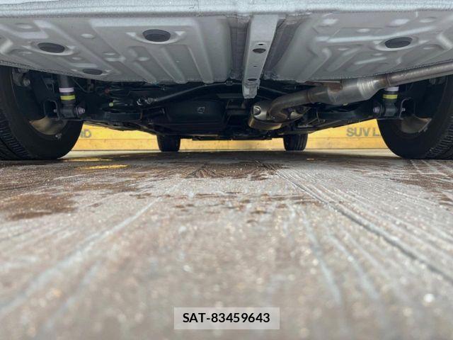 Toyota VOXY 2024-10 8832386-18