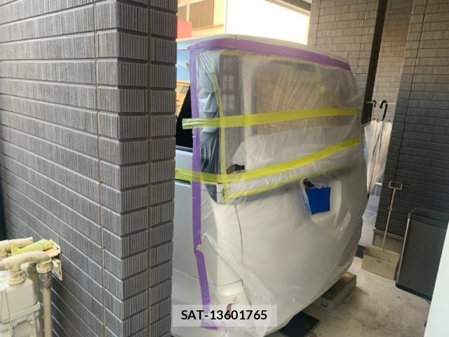 Toyota VOXY 2014-10 8832410-7