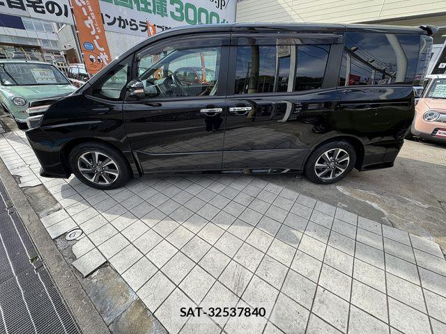 Toyota VOXY 2018-06 8832399-8