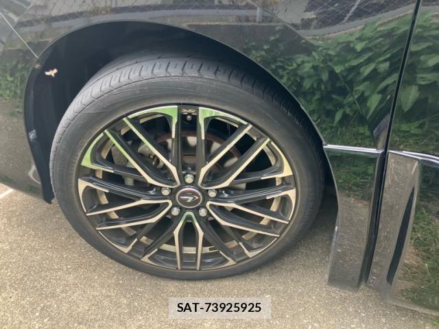 Toyota VOXY 2018-05 8832400-4