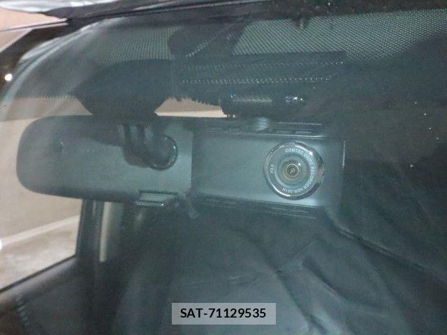 Toyota VOXY 2014-02 8832407-15